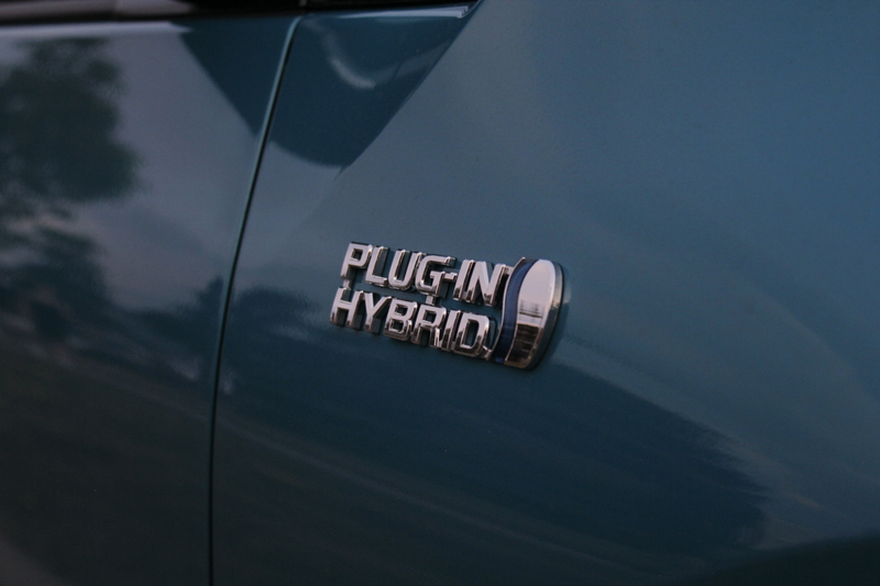 Illustration for article titled Cars N'Coffee After Dark was good. Lots of neat cars.